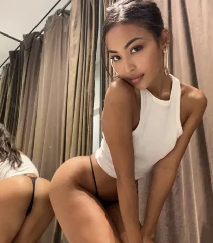 IZABEL escort profile in Sheffield